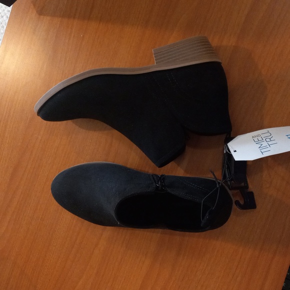 Women's Core Chelsea Boot gore on the side easy on/off low heel slip-resistant - Picture 6 of 13